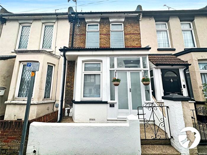3 Bedroom Terraced House To Rent In May Road, Gillingham, Kent, ME7