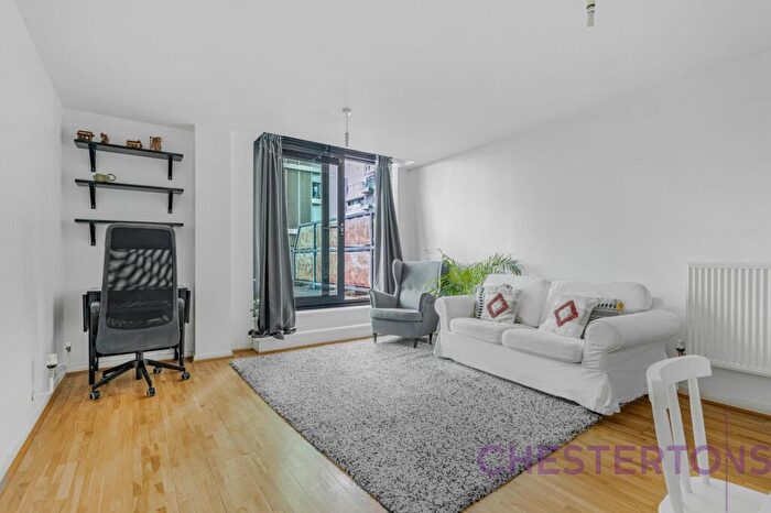 2 Bedroom Flat To Rent In Millharbour, Millwall, E14