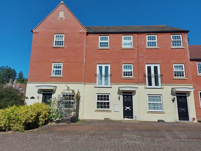 3 Bedroom Terraced House For Sale In Head Way, Sudbury, CO10