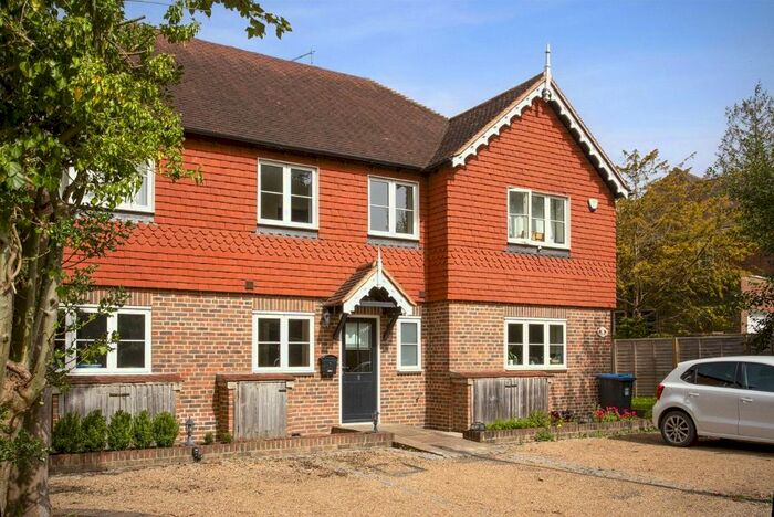 2 Bedroom Terraced House To Rent In Hookwood Park, Oxted, Surrey, RH8