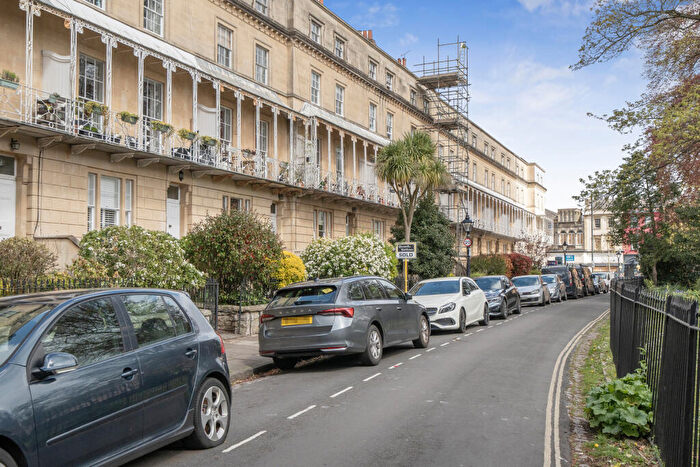 2 Bedroom Apartment For Sale In South Parade Mansions, Clifton, Bristol, BS8
