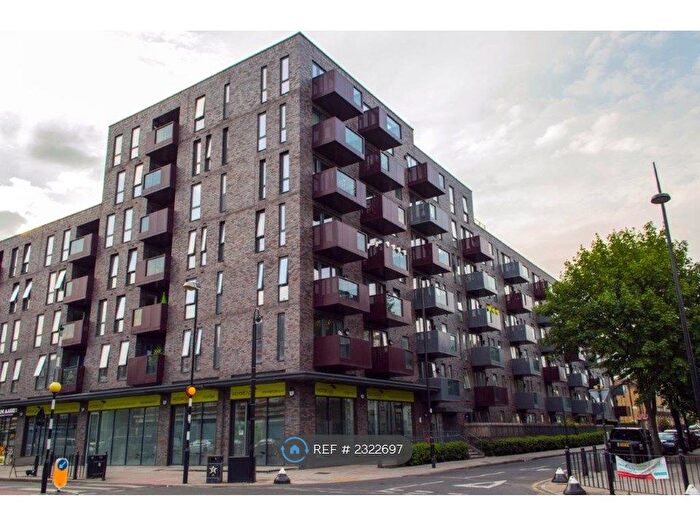 2 Bedroom Flat To Rent In Graciosa Court, London, E1