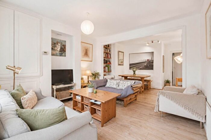 4 Bedroom Terraced House For Sale In Upper Fisher Row, Central Oxford, OX1