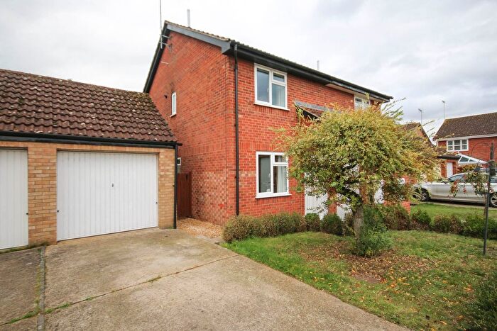 2 Bedroom Semi-Detached House For Sale In Wesley Road, North Wootton, King's Lynn, PE30