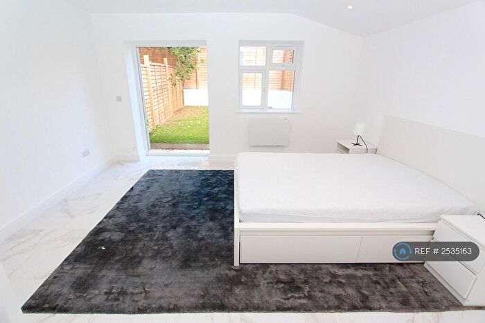 1 Bedroom Flat To Rent In Rucklidge Avenue, London, NW10