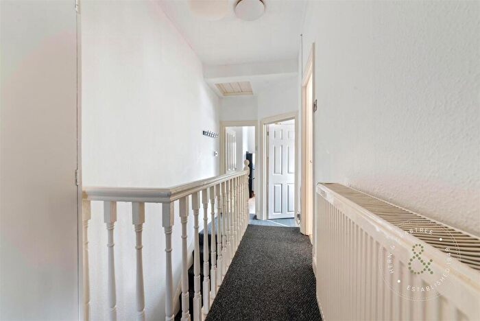 1 Bedroom Flat For Sale In Brunswick Street, Canton, Cardiff, CF5