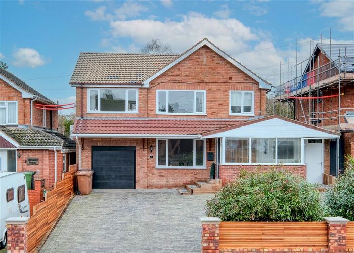 4 Bedroom Detached House For Sale In Lower Cladswell Lane, Cookhill, Alcester, B49