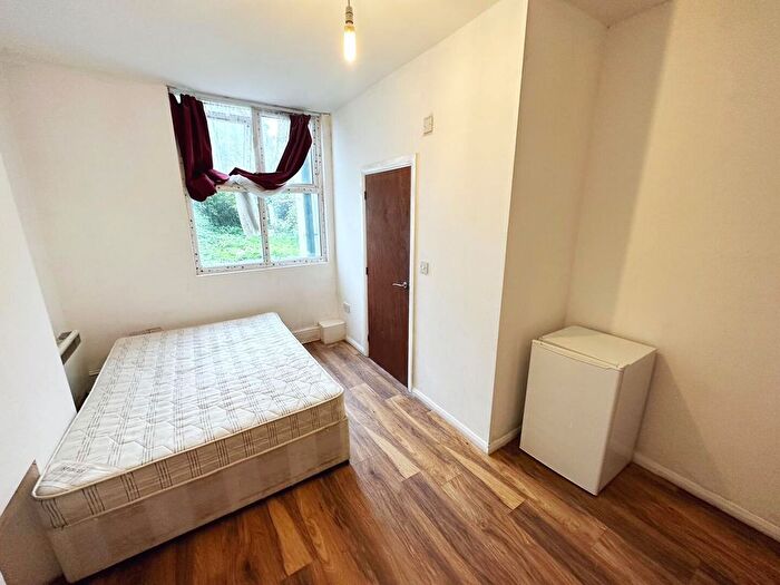 1 Bedroom Property To Rent In Parchmore Road, Thornton Heath, CR7