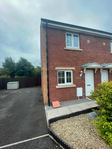 2 Bedroom House To Rent In Clos Y Cudyll Coch, Bridgend, CF31