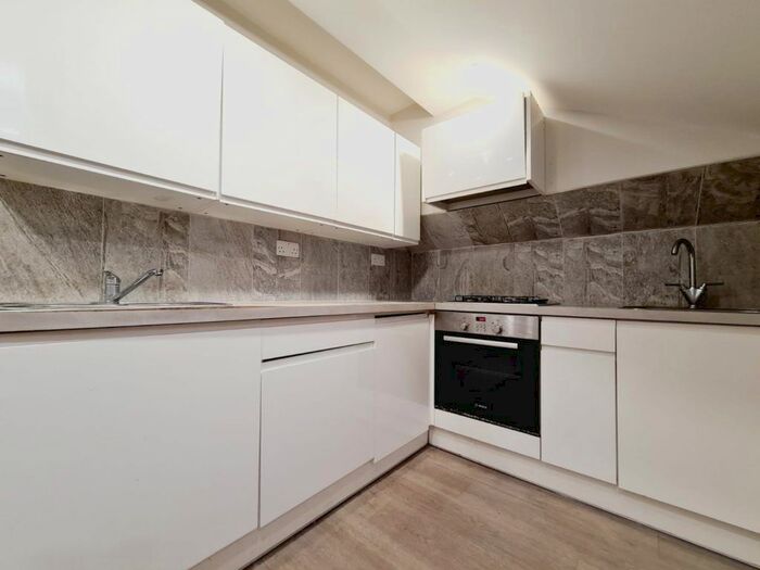 1 Bedroom Flat To Rent In Gunton Road, London, E5