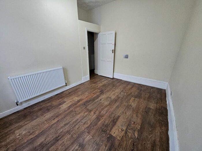 2 Bedroom Flat To Rent In Dunbar Road, London, E7