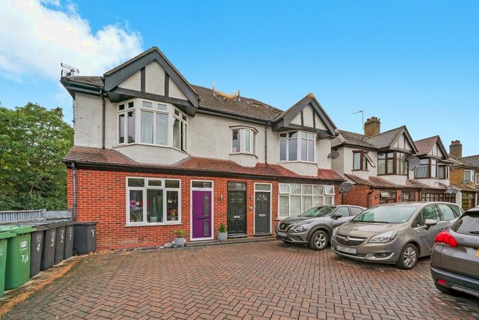 2 Bedroom Maisonette To Rent In College Park Close, Lewisham, SE13