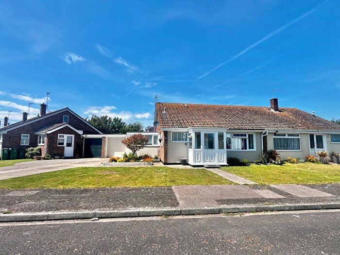 3 Bedroom Bungalow For Sale In , Brookside, Dymchurch, Kent., TN29