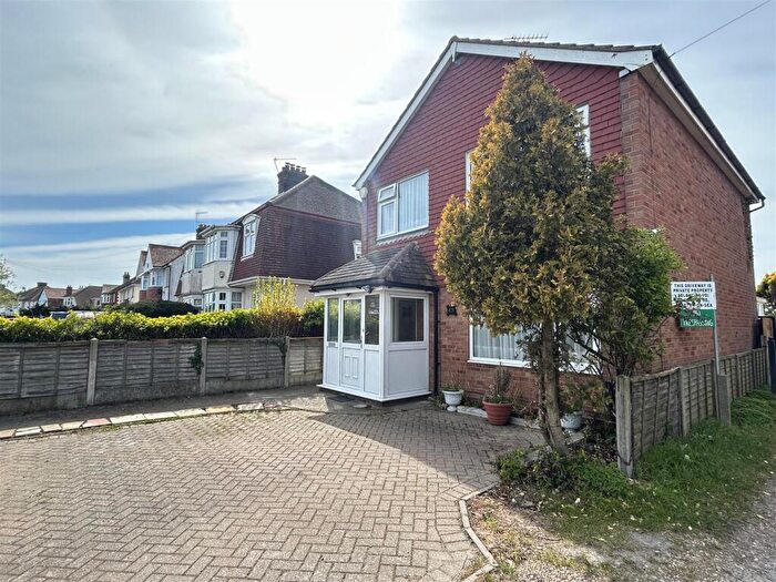 3 Bedroom Detached House To Rent In London Road, Clacton-On-Sea, CO15