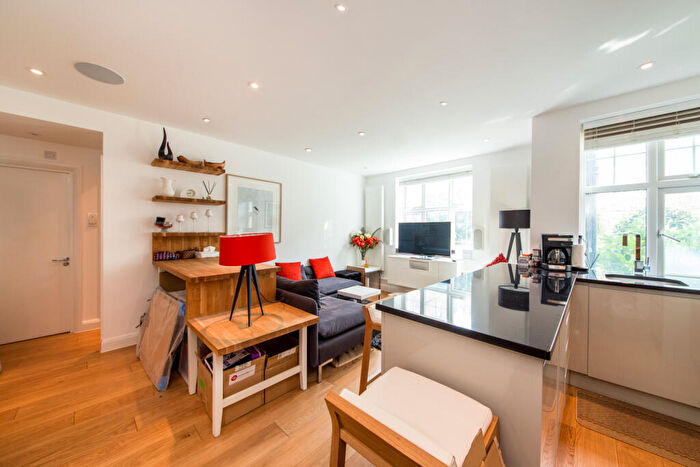 1 Bedroom Apartment To Rent In Belsize Grove, London, NW3