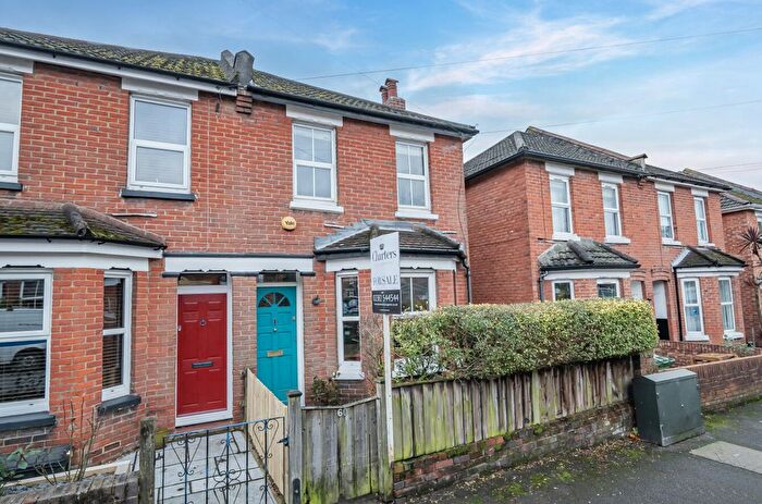 3 Bedroom Semi Detached House For Sale In Ampthill Road, Freemantle, Southampton, Hampshire, SO15