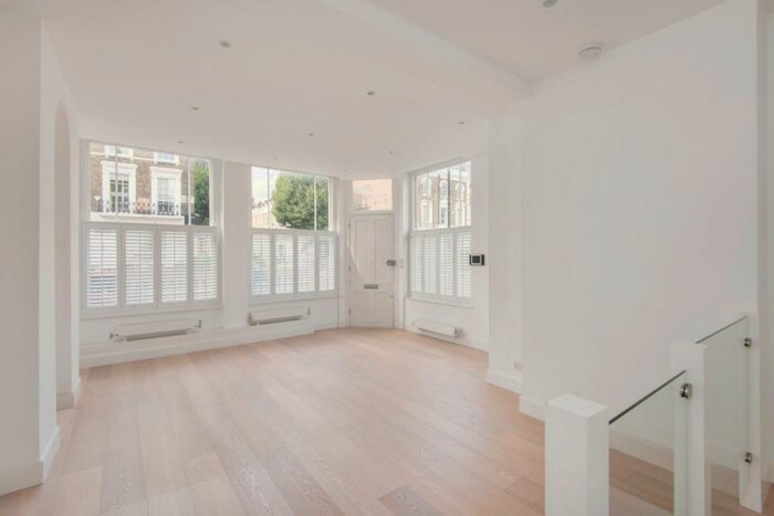 3 Bedroom Duplex To Rent In Gloucester Avenue, Primrose Hill, London, NW1