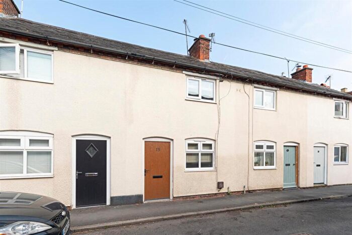 2 Bedroom House For Sale In Cherry Orchard, Wellesbourne, Warwick, CV35