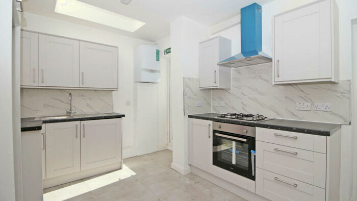 6 Bedroom Terraced House To Rent In Riverdale Road, Erith, DA8