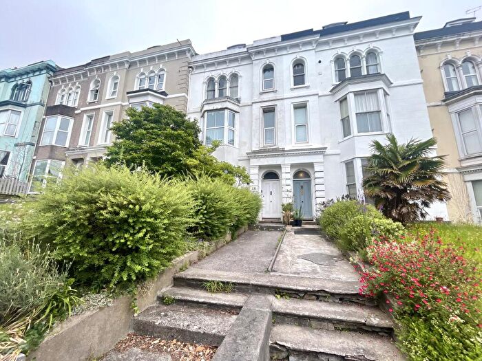 1 Bedroom Apartment To Rent In Woodland Terrace, PL4