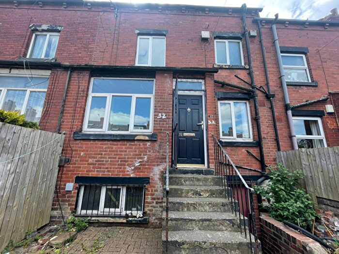 2 Bedroom Terraced House To Rent In Luxor Street, Leeds, LS8
