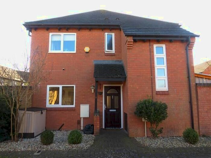 3 Bedroom Property To Rent In Cadeby Court, Broughton, Milton Keynes MK10