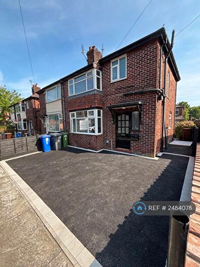 3 Bedroom Semi-Detached House To Rent In Ash Grove, Manchester, M43