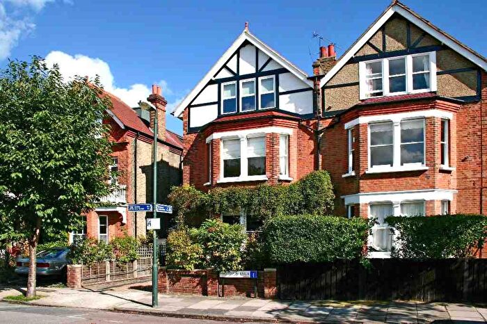 6 Bedroom Property To Rent In Pagoda Avenue, Kew, TW9