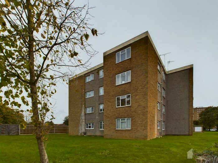 1 Bedroom Flat To Rent In Woodleys, Harlow, CM20