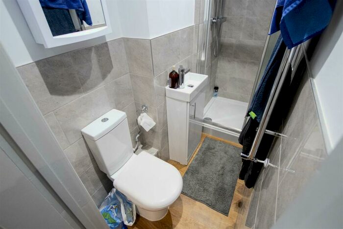 5 Bedroom House To Rent In Hubert Road, Birmingham, B29