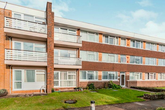 1 Bedroom Flat To Rent In Chichester Court, Rustington, BN16