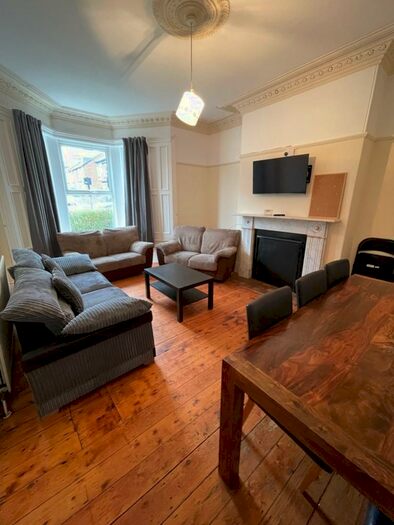 7 Bedroom Terraced House To Rent In Manor House Road, Jesmond, NE2