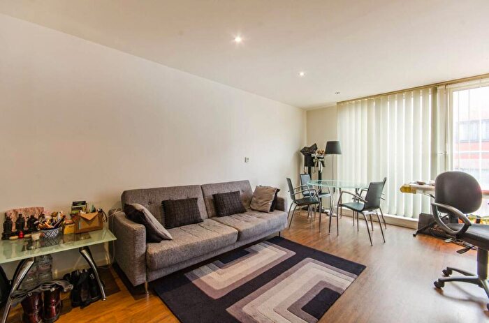 1 Bedroom Flat To Rent In The Oxygen, Royal Docks, London, E16