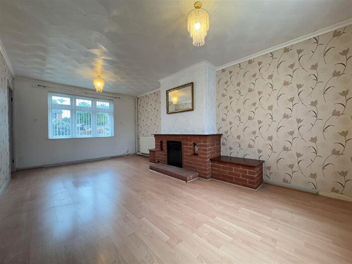 3 Bedroom Terraced House For Sale In Claudian Way, Grays, RM16