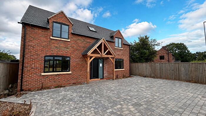 4 Bedroom Detached House For Sale In Uttoxeter Road, Hatton, Derby, DE65