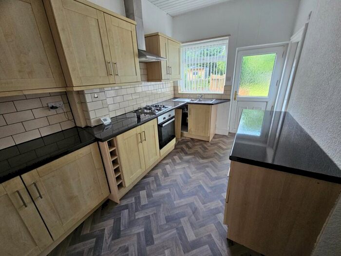 2 Bedroom House To Rent In Bartholomew St, Wombwell, S73