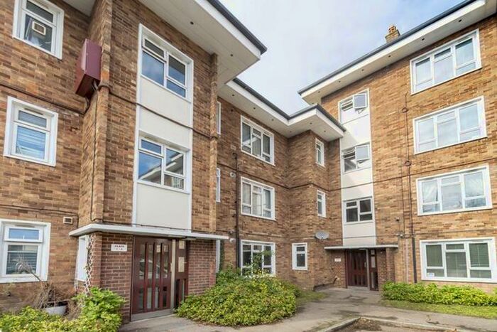 1 Bedroom Flat To Rent In Ellesmere Road, London, W4