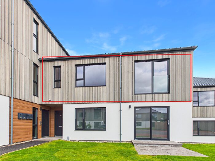 3 Bedroom Flat For Sale In Caledonia Place, Aviemore, PH22