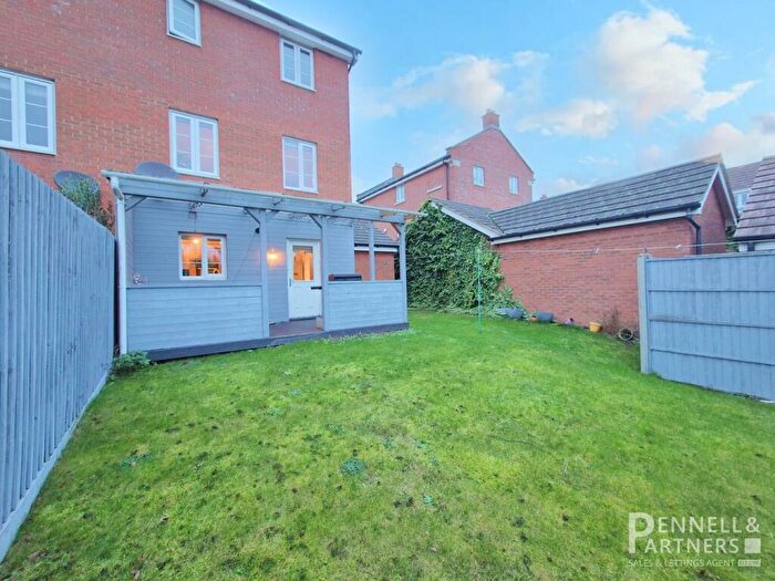3 Bedroom Semi-Detached House For Sale In Lares Avenue, Peterborough, PE2
