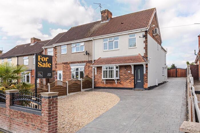 3 Bedroom Semi-Detached House For Sale In Messingham Road, Scunthorpe, DN17