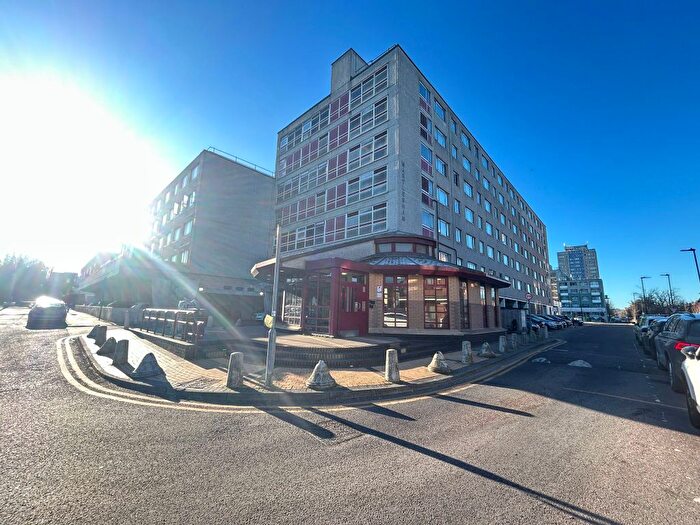 2 Bedroom Flat To Rent In Martlesham, Adams Road, London, N17