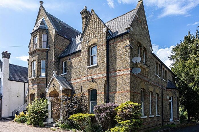 1 Bedroom Flat For Sale In Bramley Hill, South Croydon, CR2