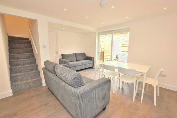 8 Bedroom Detached House To Rent In Whiteway Road, Bath, BA2