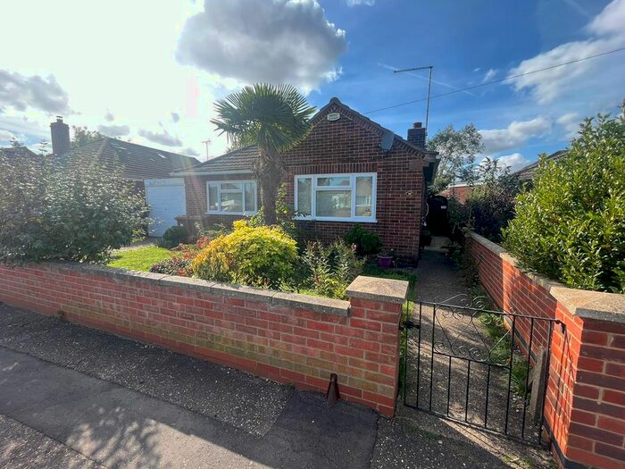 3 Bedroom Bungalow To Rent In Wright Avenue, Stanground, Peterborough, PE2