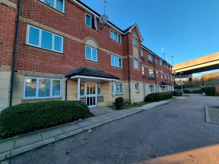 1 Bedroom Flat To Rent In Genista Road, London, N18