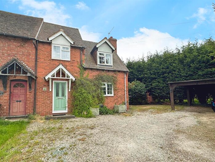 3 Bedroom Cottage For Sale In Leicester Lane, Leamington Spa, CV32