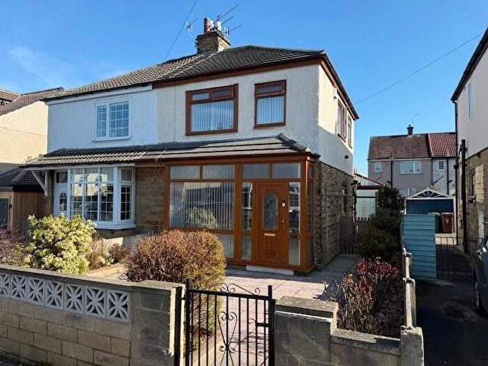 3 Bedroom Semi Detached House For Sale In Glenfield, Shipley, BD18