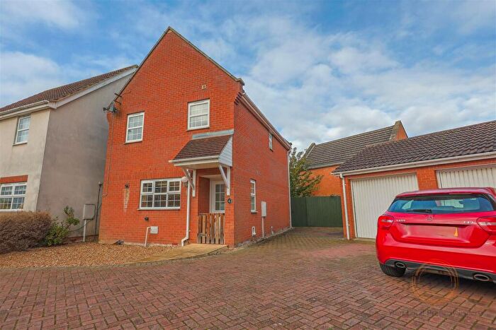 3 Bedroom Detached House For Sale In Mallard Close, Spalding, PE11