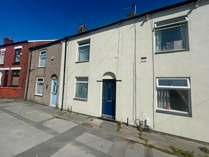 3 Bedroom Terraced House For Sale In Church Street, Westhoughton, Bolton, BL5