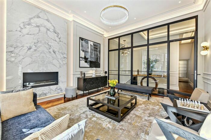 3 Bedroom Terraced House To Rent In Cornwall Gardens, South Kensington, SW7